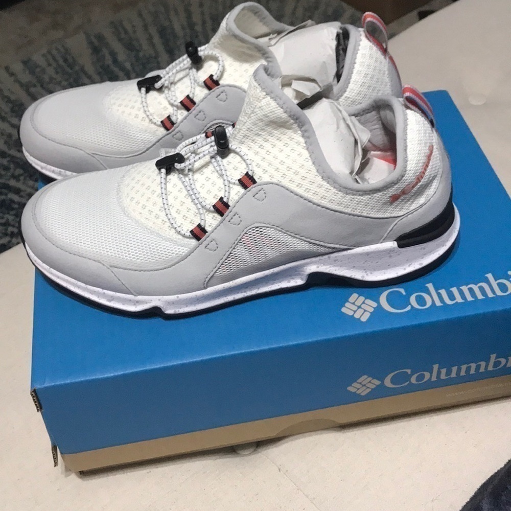 NIB Columbia Vitesse Slip Shoes